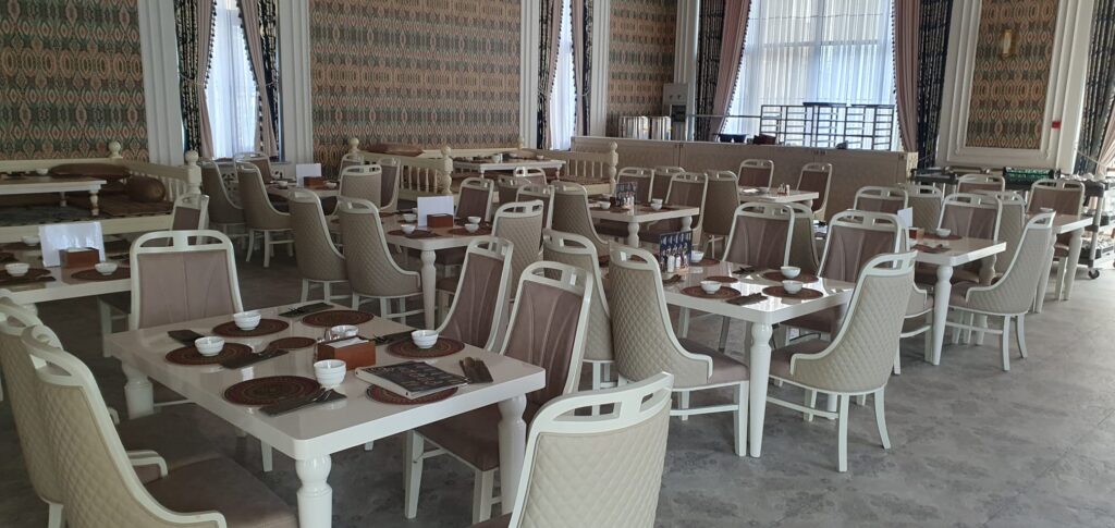 Restaurant Markazi Osh
(Foto: Volker Neef)