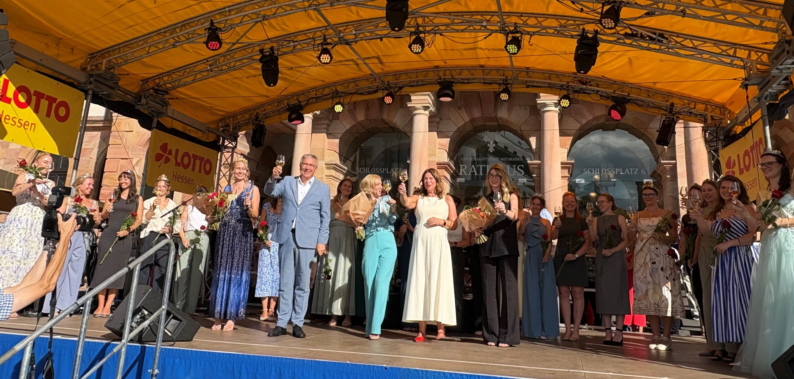 Wiesbaden: Erneut „längste Weintheke der Welt“