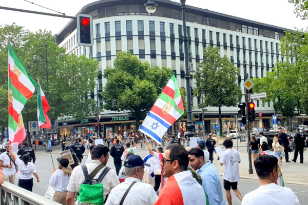 Pro-Schah Demo am Kudamm