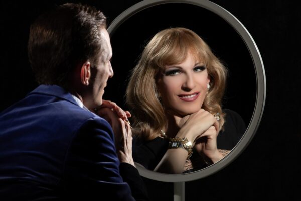 Die Hommage an die große Hildegard Knef: Marc Rudolfs musikalisches Tribute