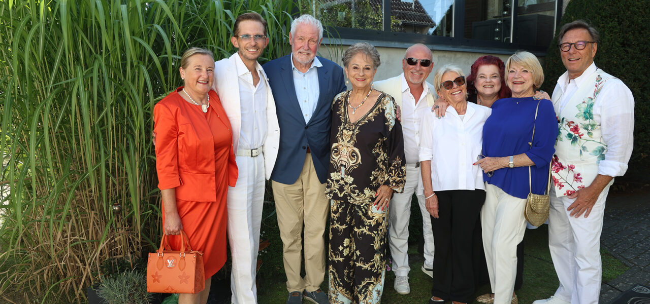 Der Entertainer Marc Rudolf feierte hölzerne Hochzeit mit Medienmanager Dennis Schönwetter