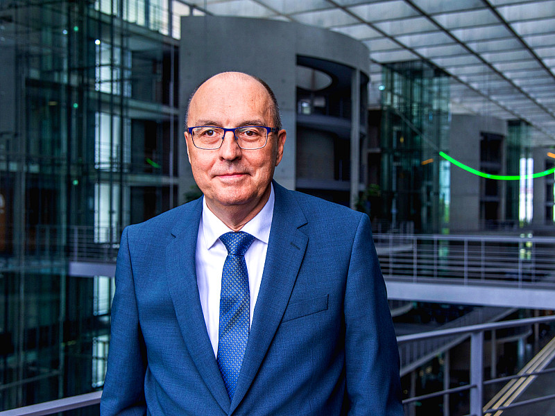 Peter Bohnhof, MdB (AfD): „Jobcenter-Chaos: 125 Prozent mehr Eilverfahren – Verfahren jetzt verbessern!“
