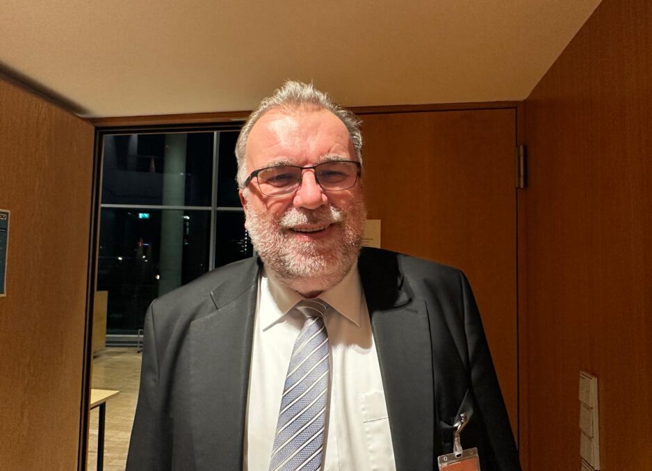 Wirtschaftsstandort Deutschland: Diskussion mit Siegfried Russwurm im Bundestag